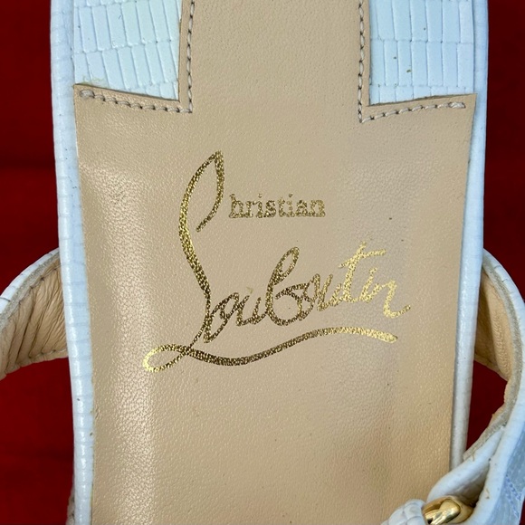 CHRISTIAN LOUBOUTIN PYRACLOU 60 FLATFORM SANDALS WHITE LEATHER GOLD STUDS SZ 39 - Picture 14 of 15
